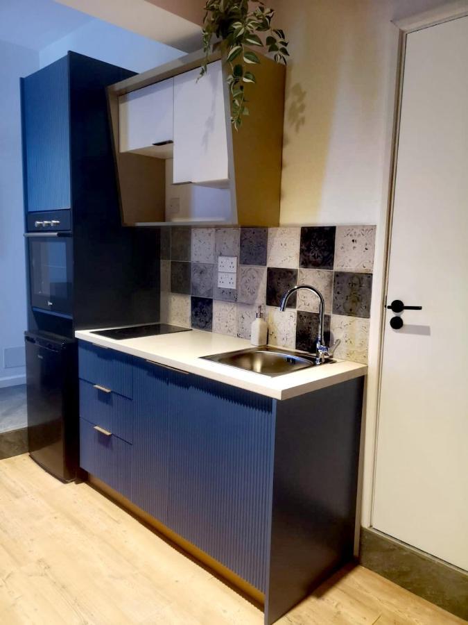 Unique City Centre Apartments Никозия Екстериор снимка